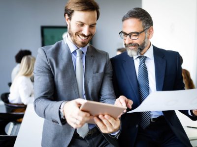 successful-company-with-happy-workers-business-tea-4U7682X.jpg successful-company-with-happy-workers-business-tea-4U7682X.jpg